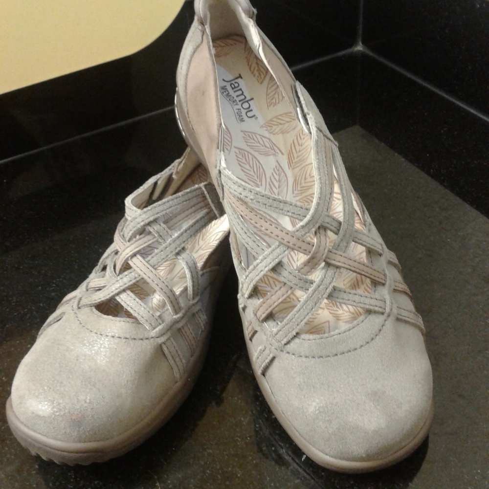 Jambu leather Montana's women's size 9.5